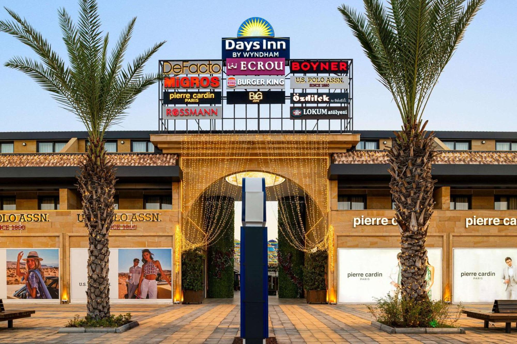 Days Inn By Wyndham Alanya Exterior foto